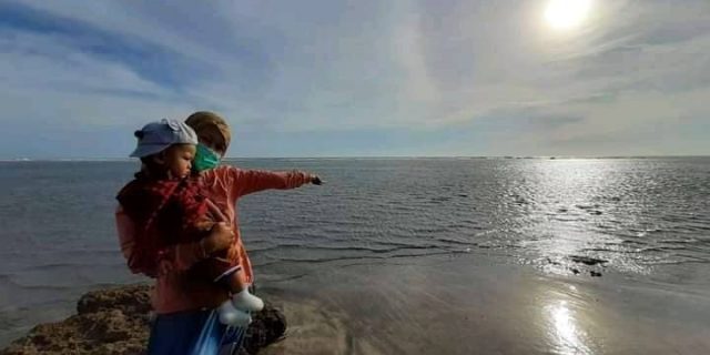 pantai minajaya surade